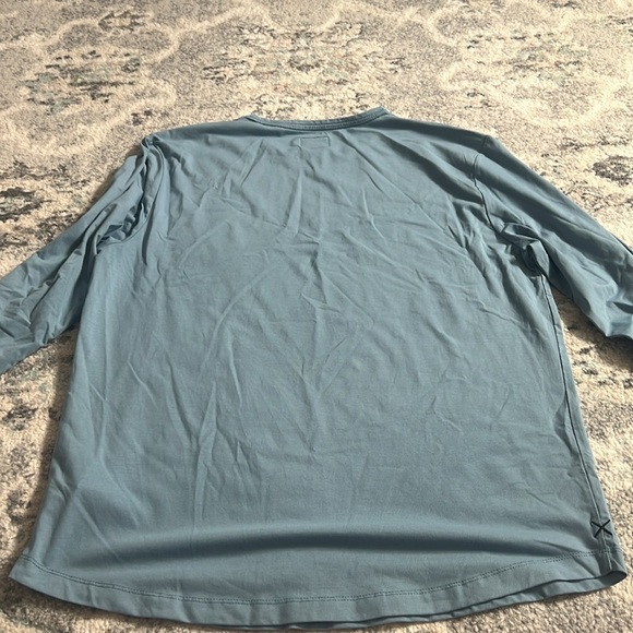 Men’s Cuts Long Sleeve Top - Picture 10 of 10